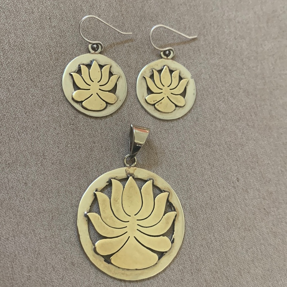 Nepalese pendant & earrings set